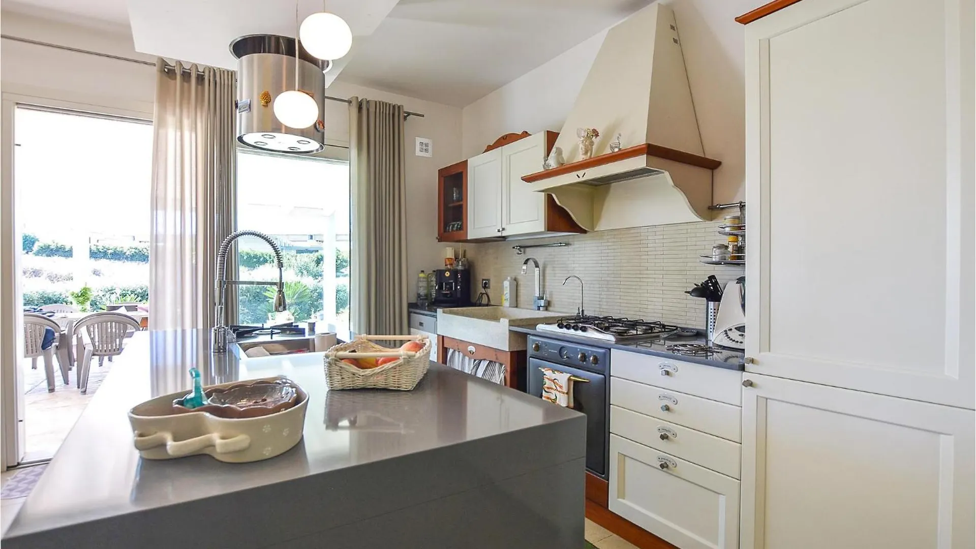 2 Bedroom Cozy Home In Modica Semesterbostad
